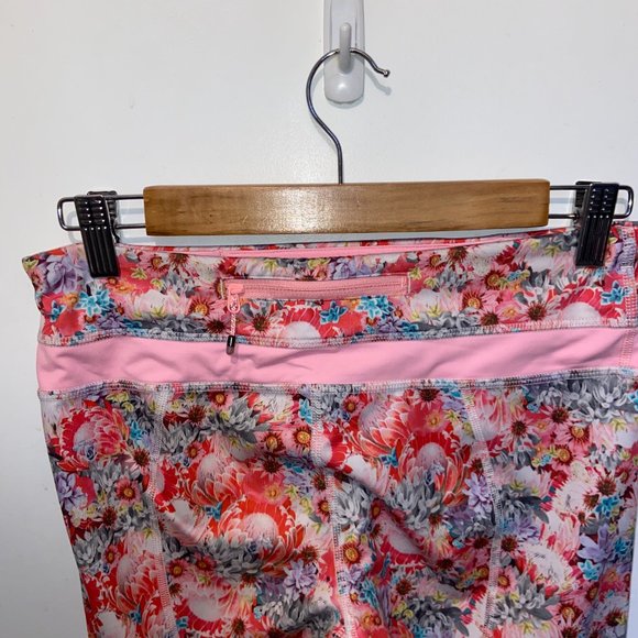 Lululemon Inspire Crop II Leggings Size 6 - Picture 8 of 11